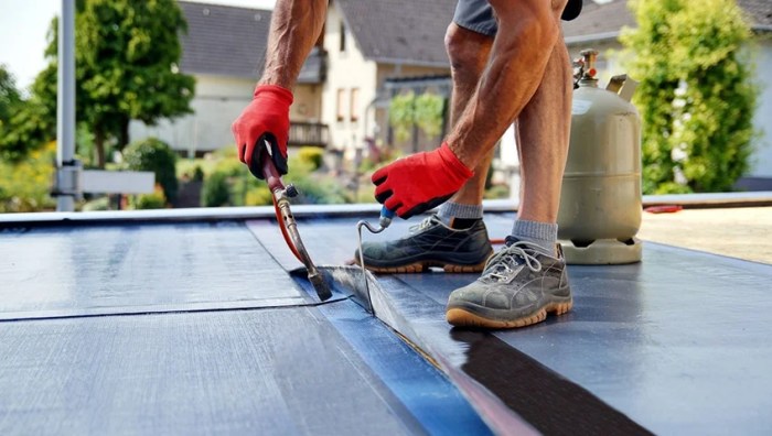 Commercial flat roof repair near me