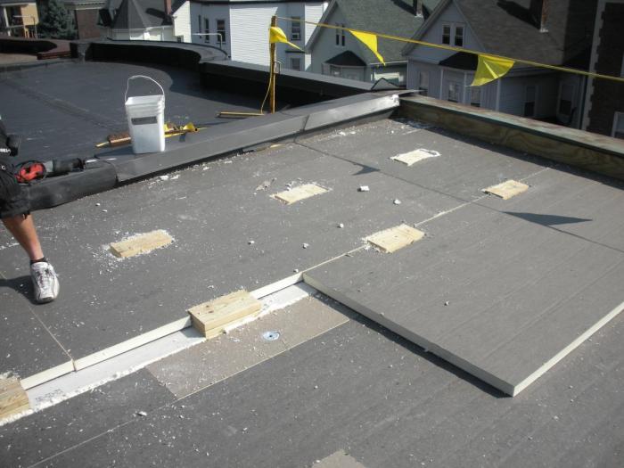 Insulation rigid vaulted