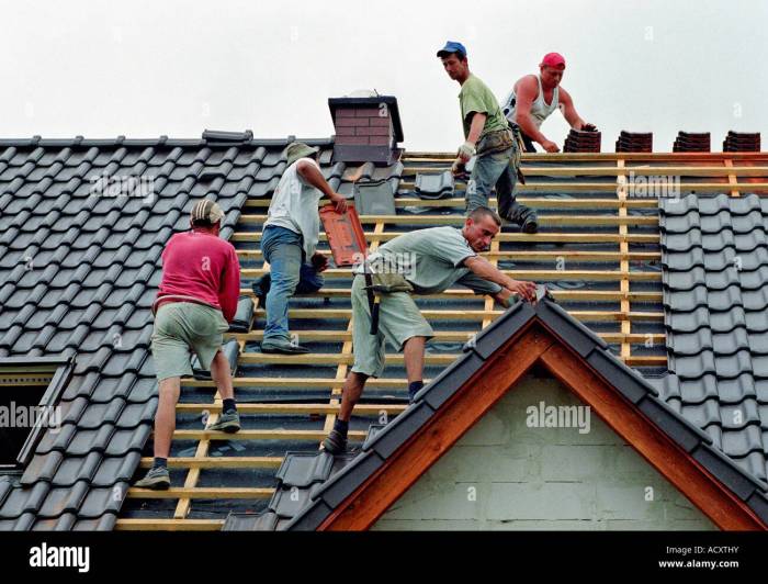 Roofing contractors shingles residential sistemi sicurezza tips breakthrough contractor ladders flashing dropping